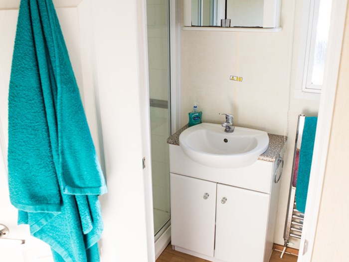 Bathroom sink and cabinet caravanlet.co.uk