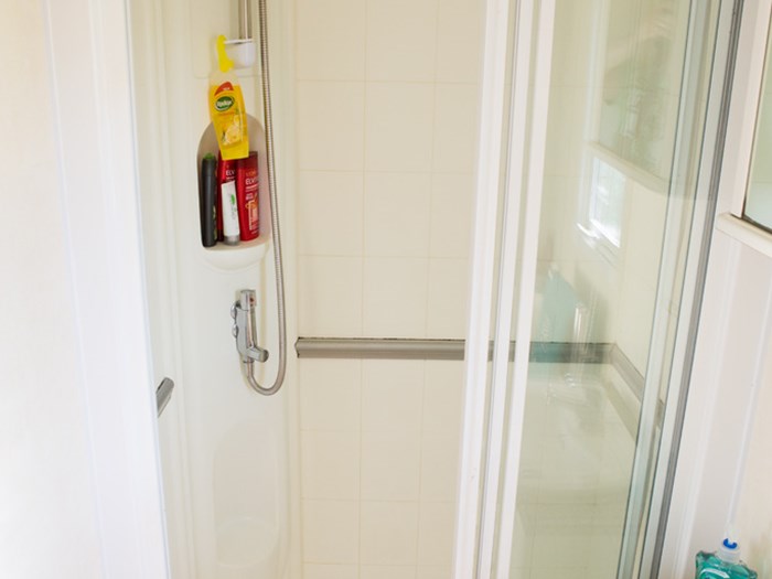 Bathroom shower caravanlet.co.uk