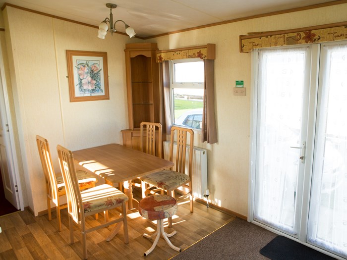 dining area caravanlet.co.uk